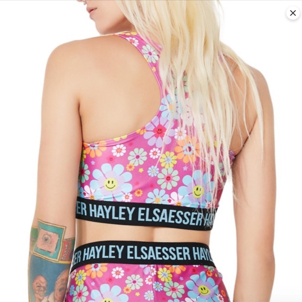 Hayley Elsaesser Flower Power Sports Bra and Shorts size medium - Picture 3 of 7